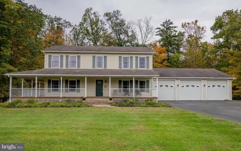 4403 Nittany Valley Dr, Howard, PA 16841