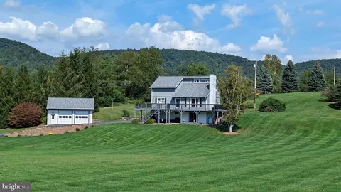 133 Turtle Hill Ln, Bellefonte, PA 16823