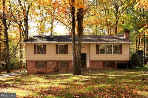 562 Brittany Dr, State College, PA 16803