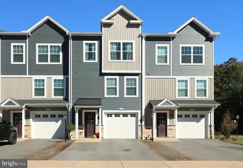 103 Amicus Dr, Port Matilda, PA 16870