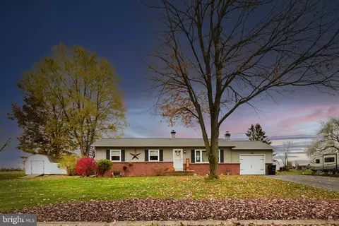 113 Ramblewood Rd, Pennsylvania Furnace, PA 16865