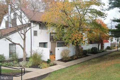 810 Stratford Drive Dr #10, State College, PA 16801