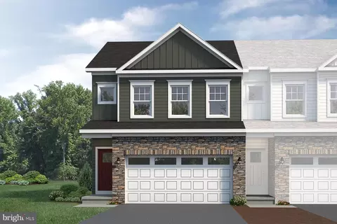 557 Brandywine Dr, State College, PA 16801