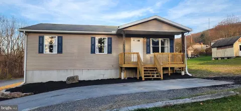 100 Cherry St, Port Matilda, PA 16870