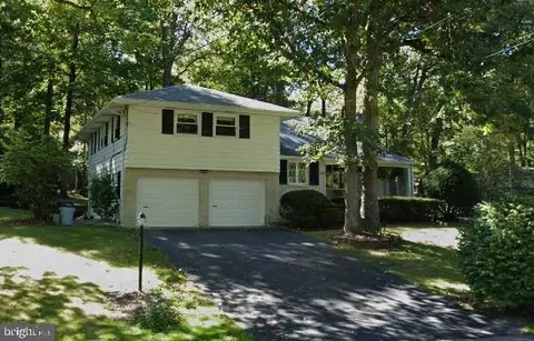 430 Park Ln, State College, PA 16803