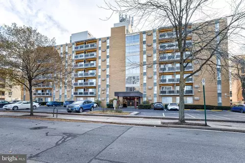 200 Highland Ave #307, State College, PA 16801