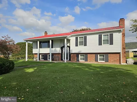 152 Westside Dr, Bellefonte, PA 16823