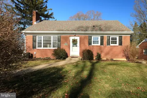 301 Nimitz Ave, State College, PA 16801