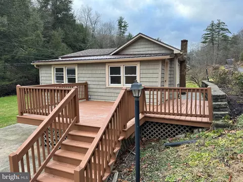 295 Silverdale Rd, Julian, PA 16844