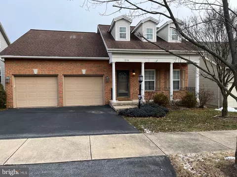 216 Presidents Dr, State College, PA 16803