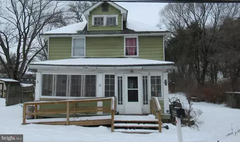 301 E Plank Rd, Port Matilda, PA 16870