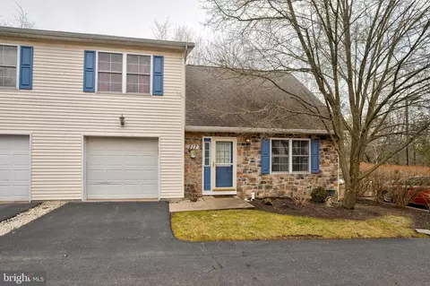 217 Amblewood Way, State College, PA 16803