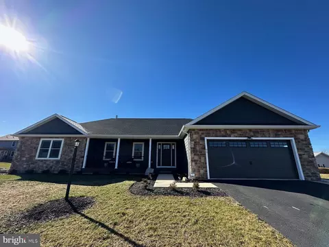 95 Quartz Dr, Bellefonte, PA 16823