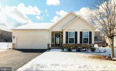 117 Farmington Ln, Bellefonte, PA 16823