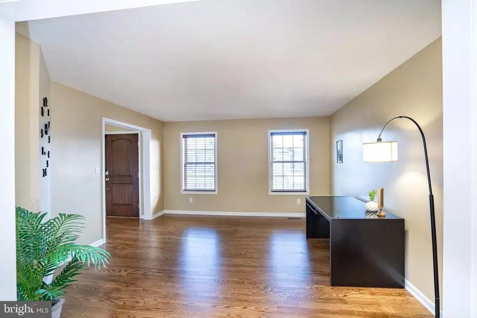 Living - 231 Bolton Ave, State College, PA 16803 photo 3 of 7