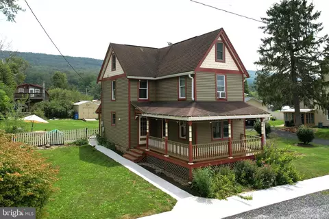176 Black St, Howard, PA 16841