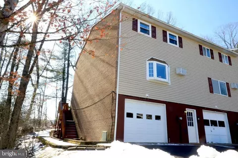 123 Amblewood Way, State College, PA 16803