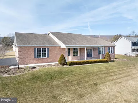 180 Blarney Ln, Centre Hall, PA 16828