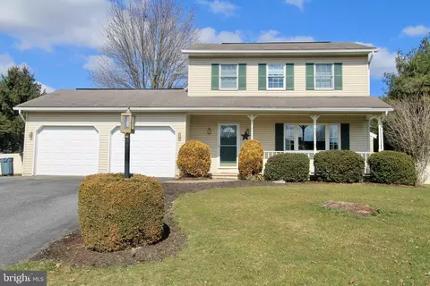 1049 W Springfield Dr, Bellefonte, PA 16823