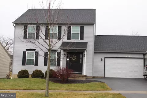 401 Hawknest Rd, State College, PA 16801
