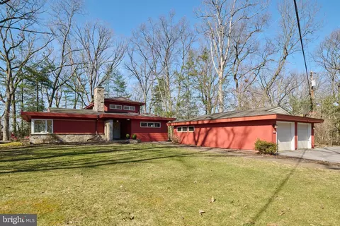 199 Twigs Ln, State College, PA 16801