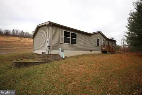 326 Fountain Rd, Snow Shoe, PA 16874