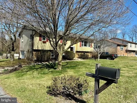 2455 Jalice Cir, State College, PA 16801