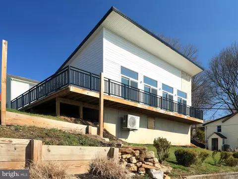 225 E Burrows St, Bellefonte, PA 16823