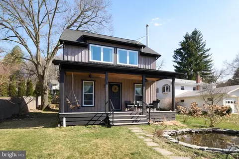 518 Pike St, State College, PA 16801
