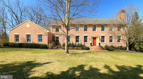 2564 Apple Green Cir, State College, PA 16803