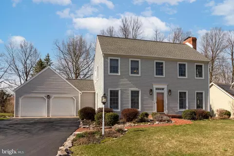 611 Lynnwood Dr, Boalsburg, PA 16827