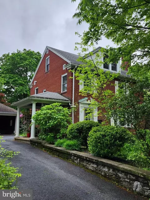 228 S Patterson St, State College, PA 16801