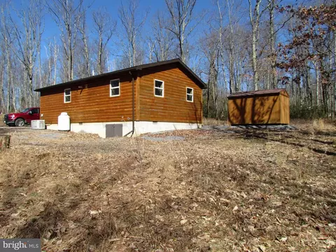 Exterior - 285 E Snow, Shoe, PA 16874 photo 3 of 4