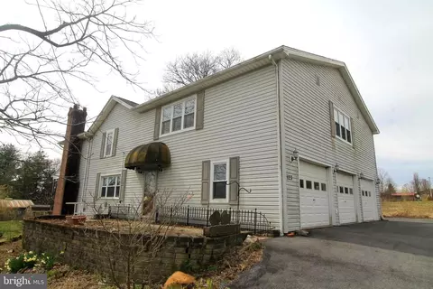123 E Duncan St, Aaronsburg, PA 16820