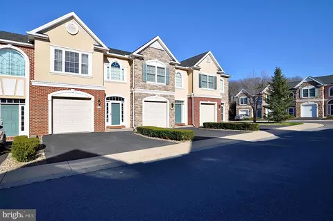 271 Wiltree Ct, State College, PA 16801