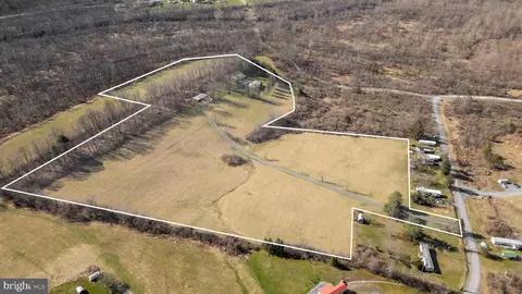 532 W Dowdy Hole Rd, Howard, PA 16841