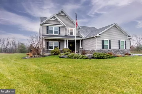 140 Stable View Dr, Port Matilda, PA 16870