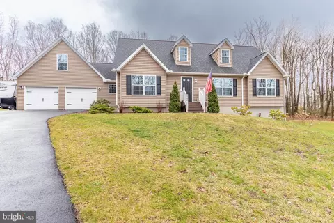 102 S Ridgewood Dr, Philipsburg, PA 16866