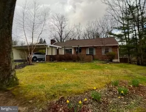 1981 Highland Dr, State College, PA 16803