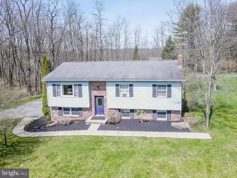 90 Lutz Ln, Port Matilda, PA 16870