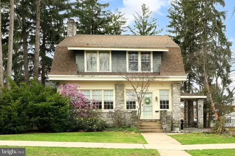 323 W Fairmount Ave, State College, PA 16801