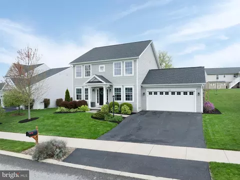 146 Shady Hollow Dr, Pleasant Gap, PA 16823