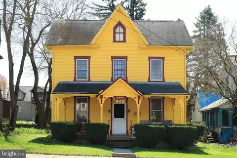 608 E Bishop St, Bellefonte, PA 16823