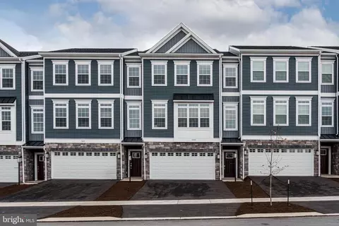 560 Brandywine Dr, State College, PA 16801