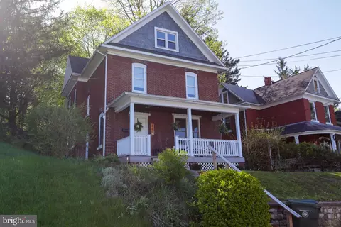 360 Pine St, Bellefonte, PA 16823