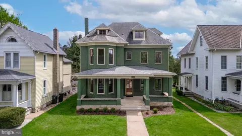 348 E Curtin St, Bellefonte, PA 16823