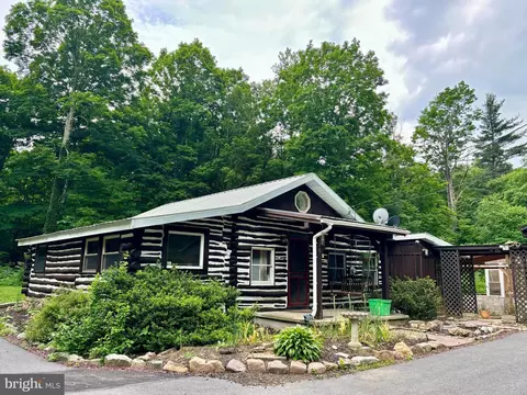 276 Dry Run Rd, Howard, PA 16841
