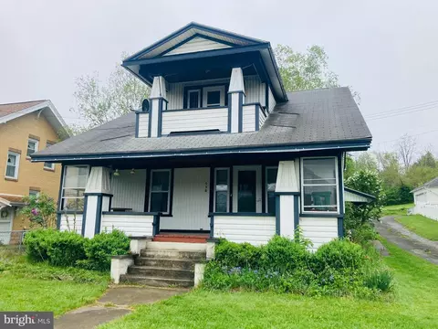 138 E Main St, Millheim, PA 16854