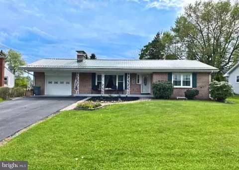 118 Patricia Ave, Centre Hall, PA 16828