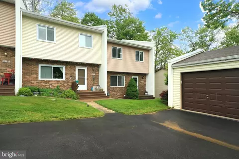 892 Galen Dr, State College, PA 16803